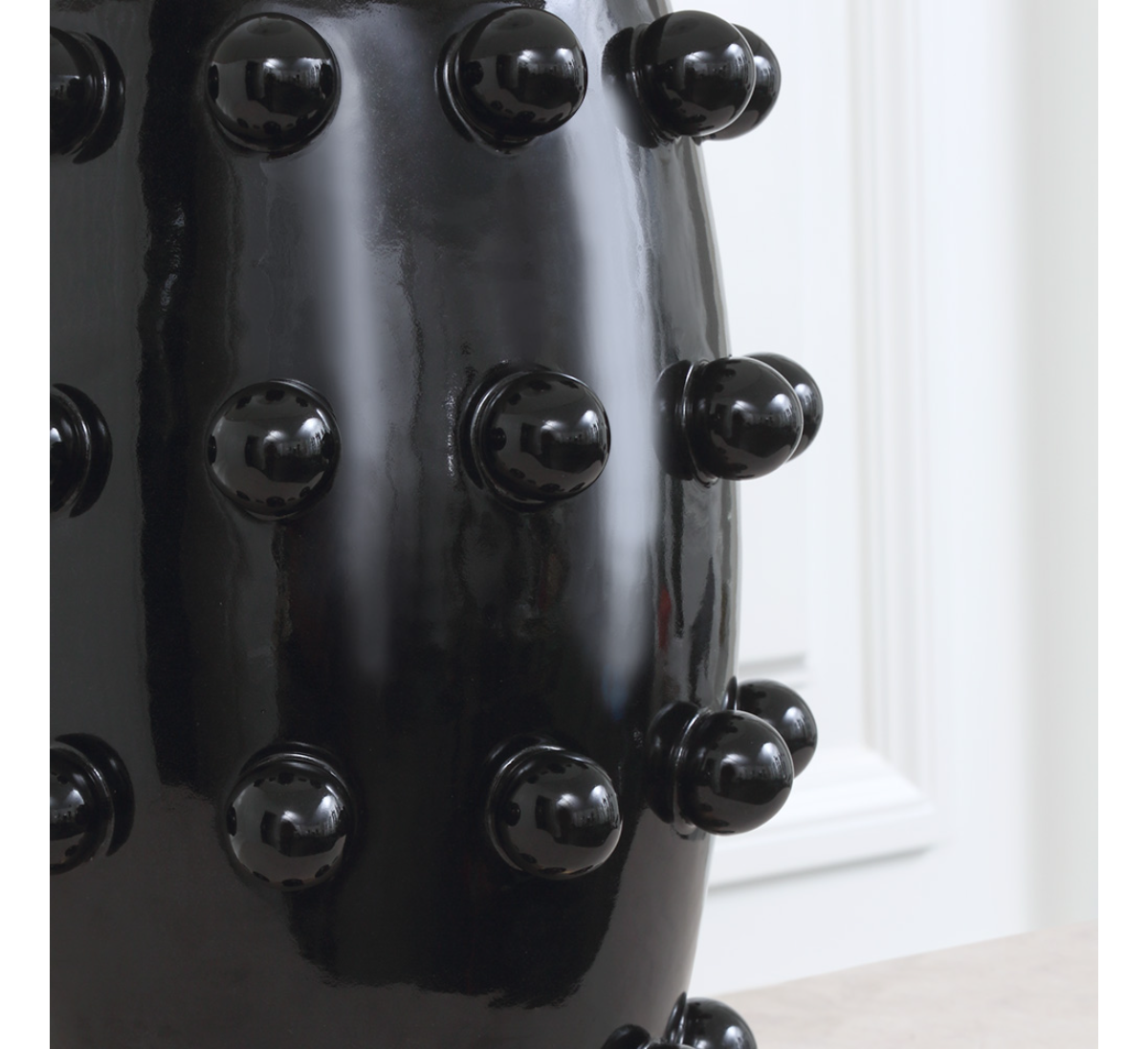 Настольная лампа LINDEN Black Andrew Martin, стоимость 153 600 руб.  Фотография 2